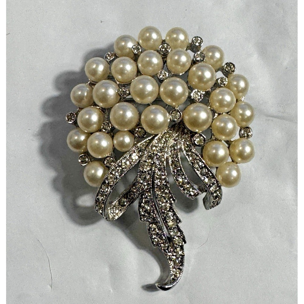 Silver Tone Faux Pearl Rhinestone Floral Bouquet Ribbon Brooch Pin Wedding Gala